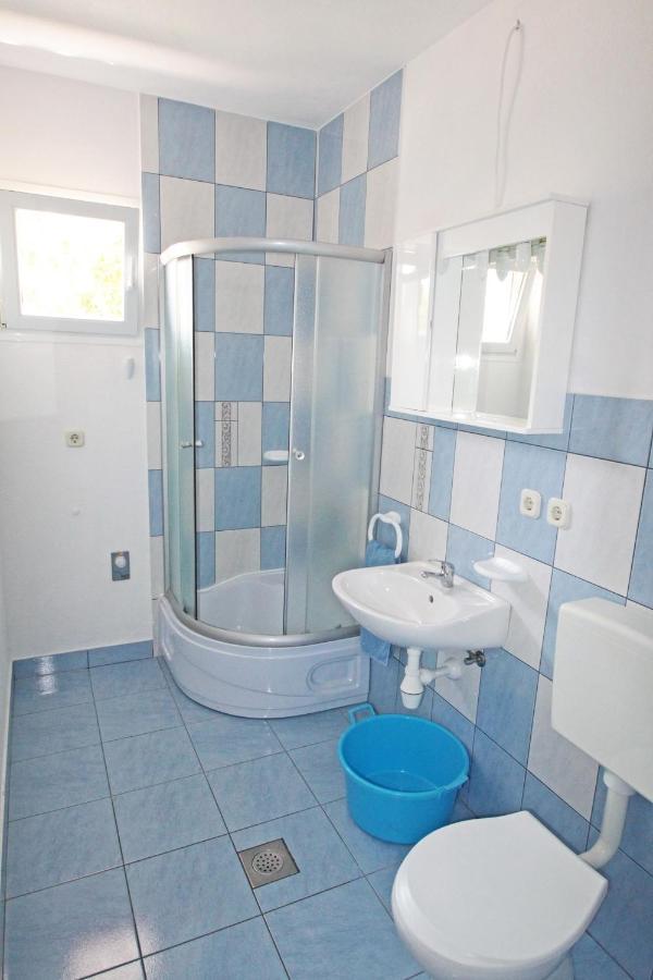 Apartments By The Sea Vinjerac, Zadar - 5824 Ngoại thất bức ảnh