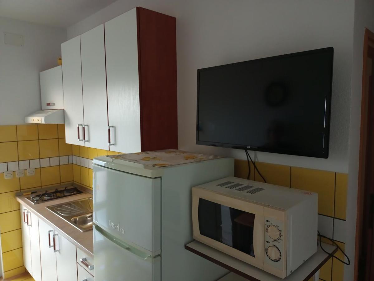 Apartments By The Sea Vinjerac, Zadar - 5824 Ngoại thất bức ảnh