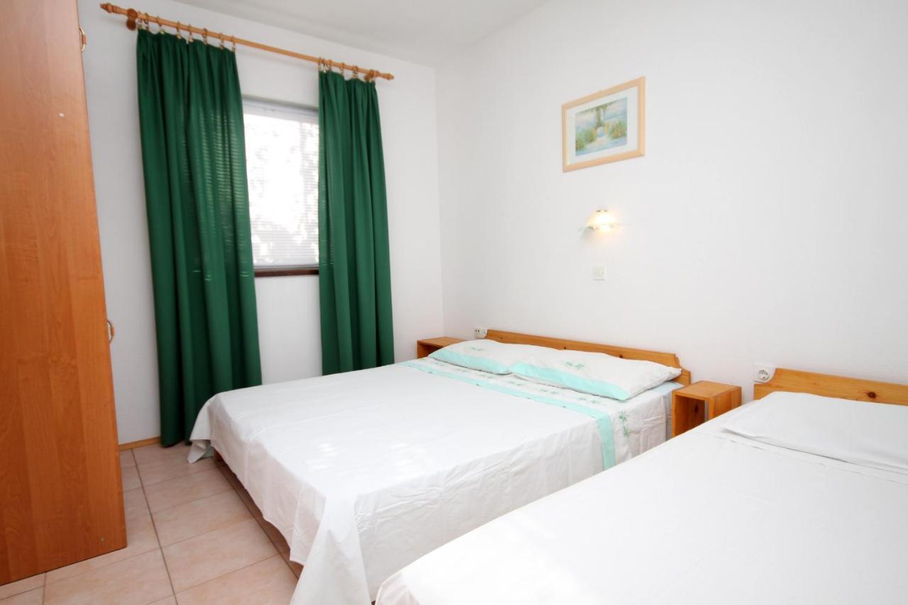Apartments By The Sea Vinjerac, Zadar - 5824 Ngoại thất bức ảnh