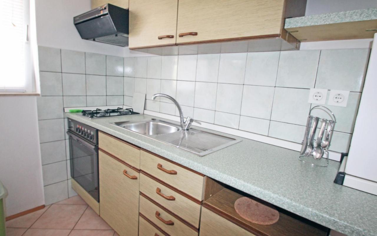 Apartments By The Sea Vinjerac, Zadar - 5824 Ngoại thất bức ảnh